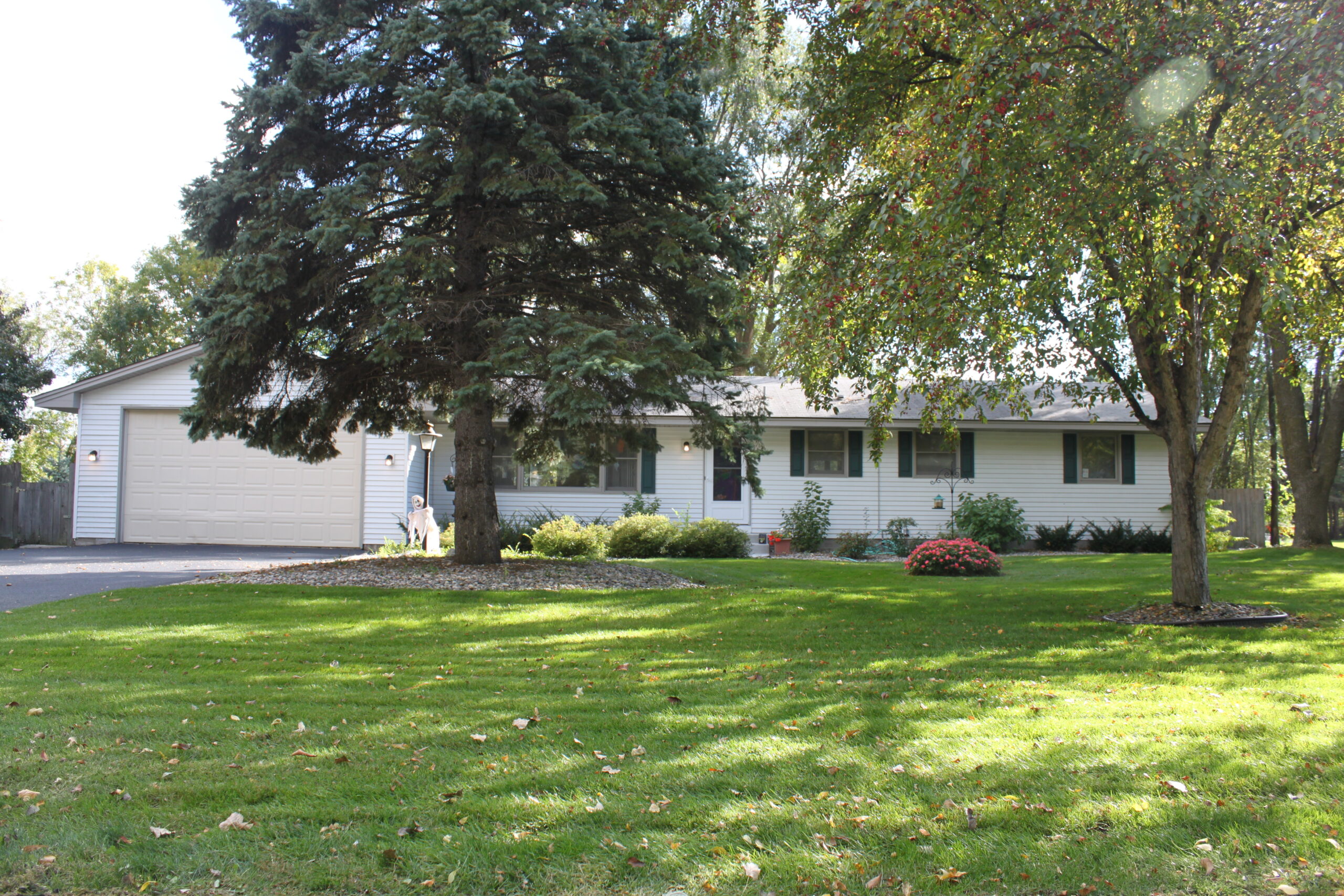 MORA Receives $1,000 Grant from Eden Prairie AM Rotary to Improve Accessibility at Westgate Home